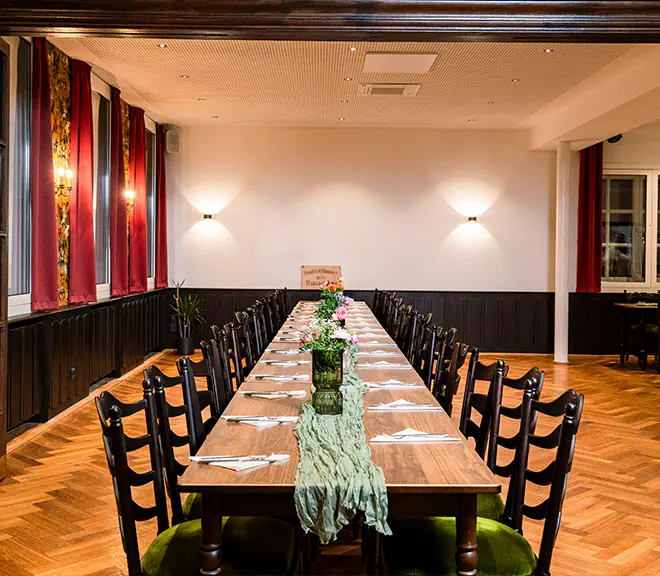 Der große Saal der Ratsschänke mit festlich eingedeckter Tafel